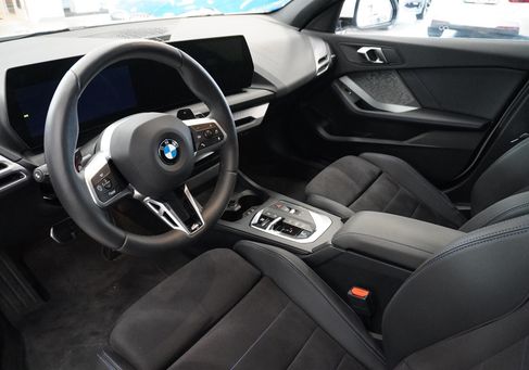 BMW 120, 2026 3