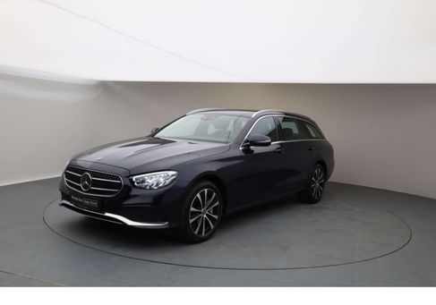Mercedes-Benz E 300, 2022 2