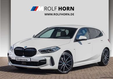 BMW 118, 2022