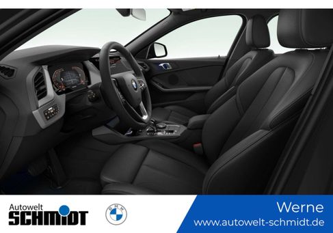 BMW 120, 2022