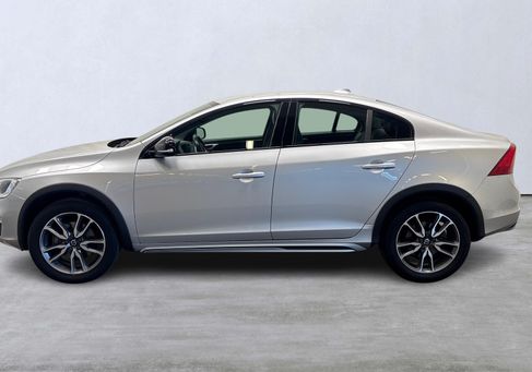 Volvo S60 Cross Country, 2018
