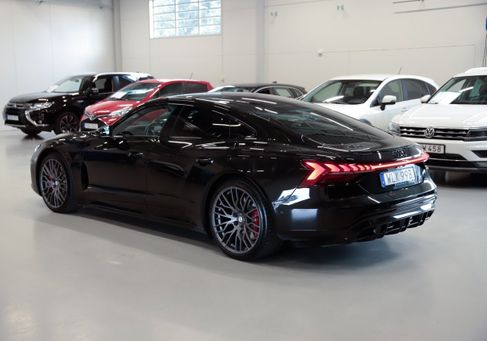 Audi e-tron, 2022 3