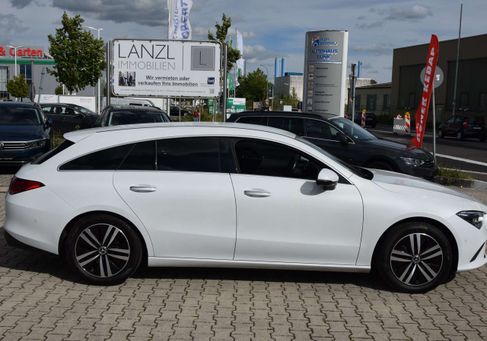 Mercedes-Benz CLA 200, 2021