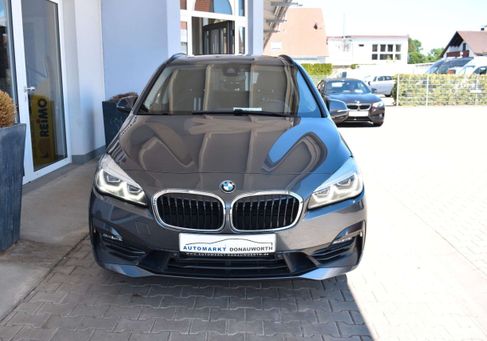 BMW 220, 2018 3