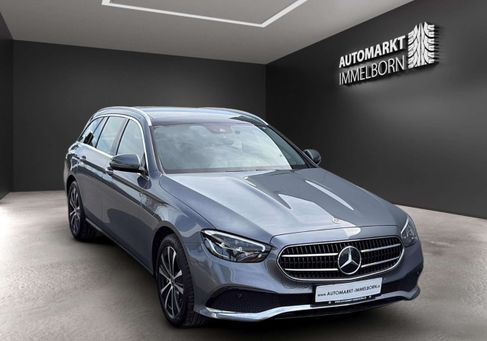 Mercedes-Benz E 300, 2022 2