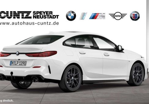 BMW 220, 2023 3