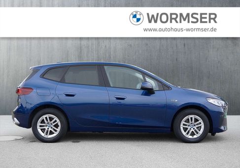 BMW 225, 2022