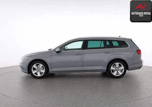 Volkswagen Passat, 2023