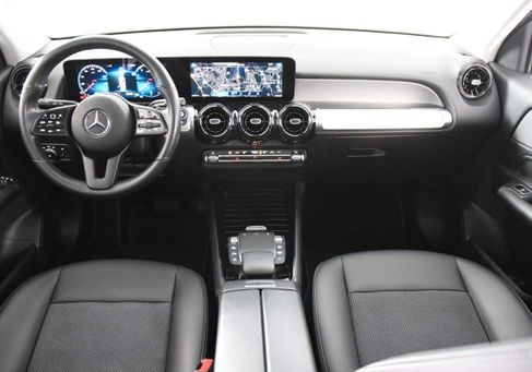 Mercedes-Benz GLB 180, 2021