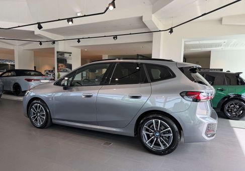 BMW 218, 2025 3