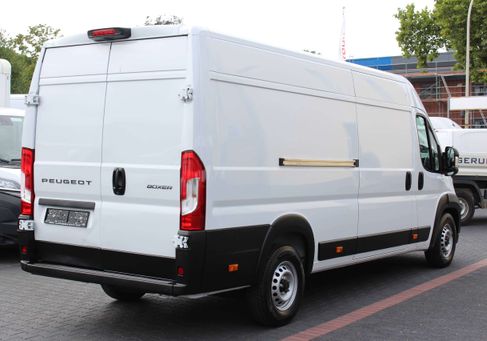 Peugeot Boxer, 2025