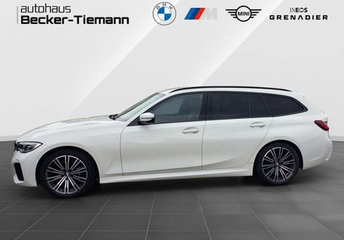 BMW 330, 2021