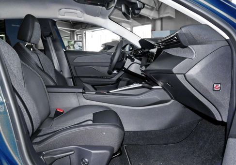 Peugeot 408, 2024
