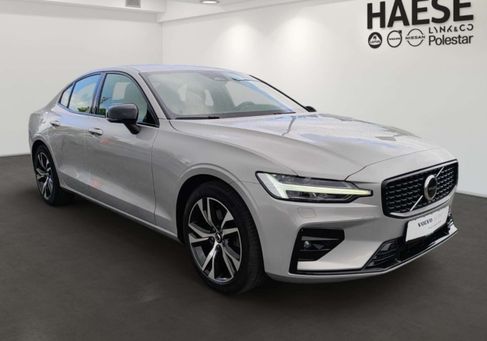 Volvo S60, 2022