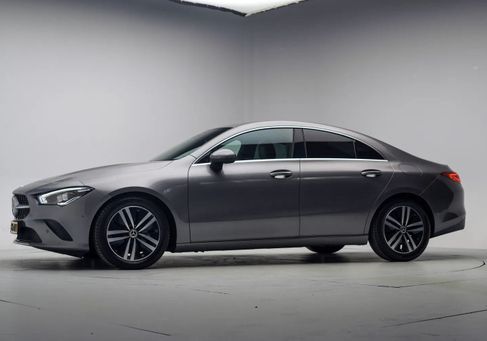 Mercedes-Benz CLA 180, 2021