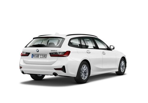 BMW 320, 2022