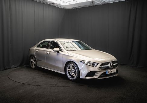 Mercedes-Benz A 180, 2021 3