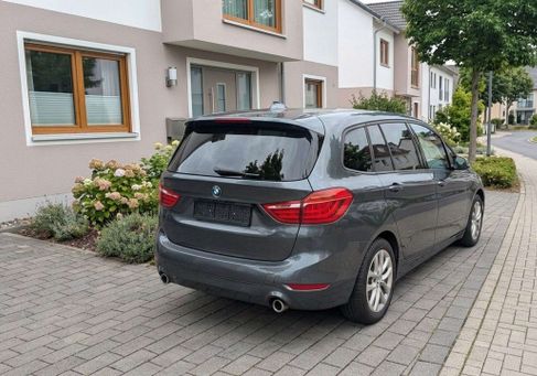 BMW 218, 2022 3
