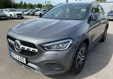 Mercedes-Benz GLA 200, 2022