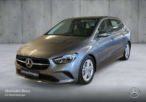 Mercedes-Benz B 180, 2023