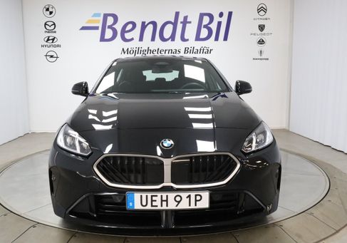 BMW 120, 2025