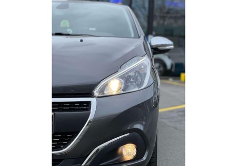 Peugeot 208, 2019