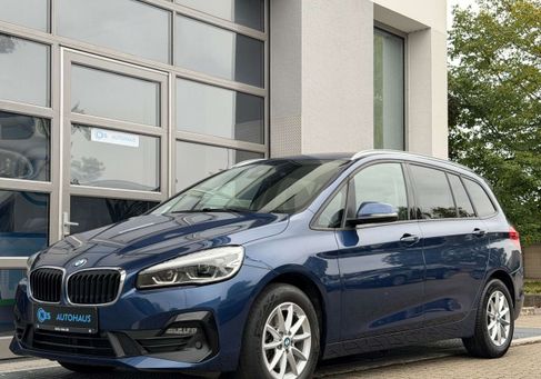 BMW 216, 2021