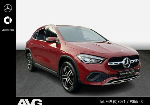 Mercedes-Benz GLA 250, 2021