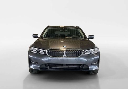 BMW 318, 2021