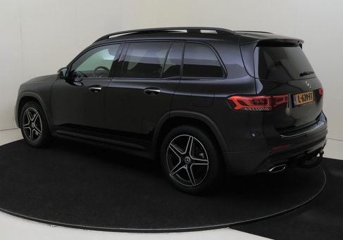 Mercedes-Benz GLB 180, 2021