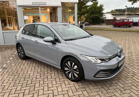 Volkswagen Golf, 2023 2