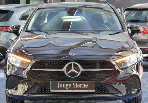 Mercedes-Benz A 180, 2025