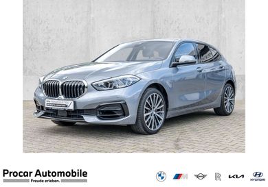 BMW 120, 2022