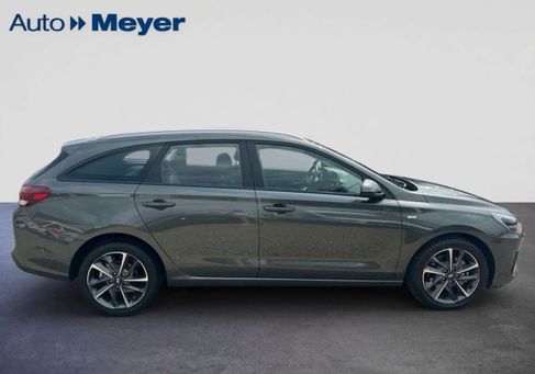 Hyundai i30, 2023 3