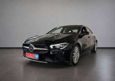 Mercedes-Benz CLA 200, 2022