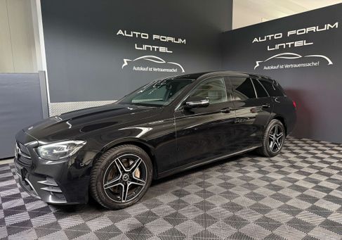 Mercedes-Benz E 300, 2022 3