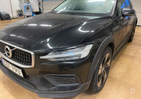 Volvo V60 Cross Country, 2022