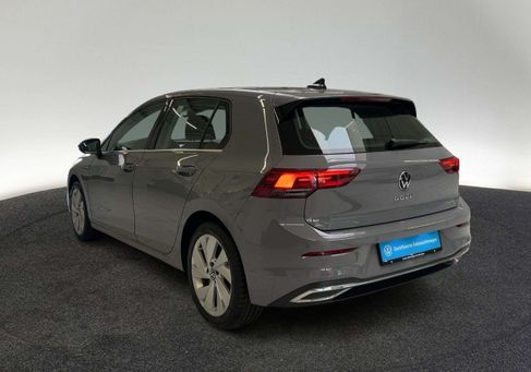 Volkswagen Golf, 2023 3