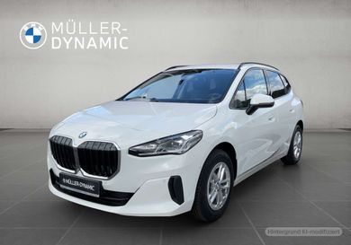 BMW 216, 2025