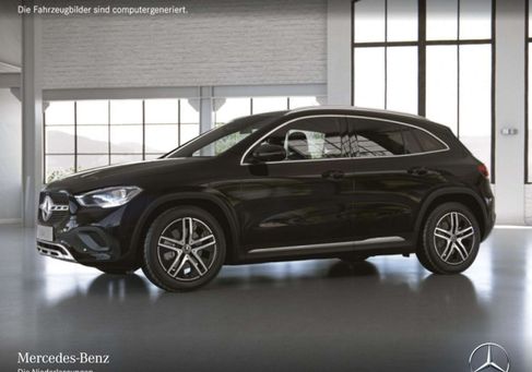 Mercedes-Benz GLA 250, 2022