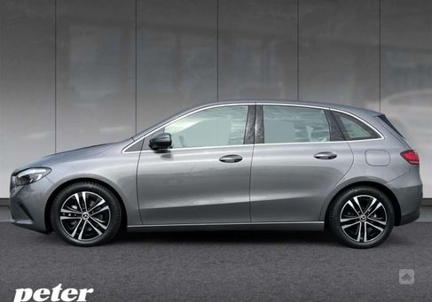 Mercedes-Benz B 180, 2023