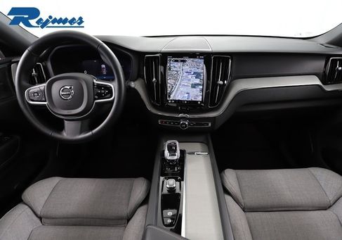 Volvo XC60, 2025