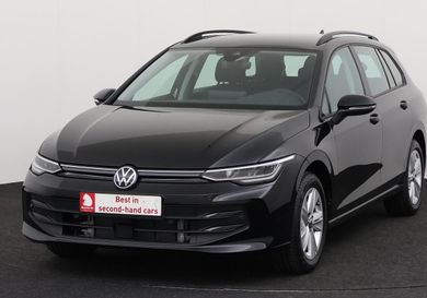 Volkswagen Golf, 2024