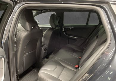 Volvo V60 Cross Country, 2018