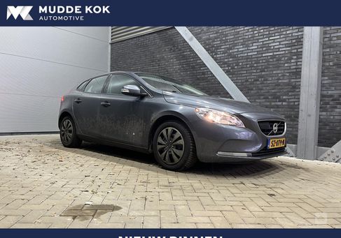 Volvo V40, 2013