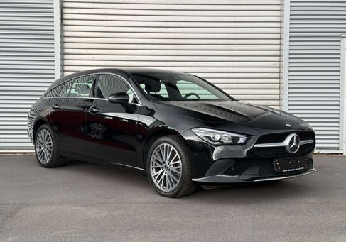 Mercedes-Benz CLA 250, 2022