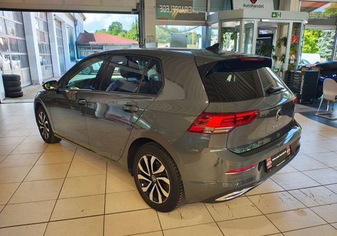 Volkswagen Golf, 2022 3