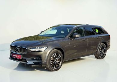 Volvo V90 Cross Country, 2021