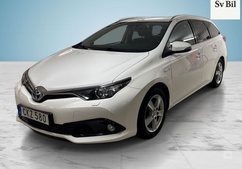 Toyota Auris Touring Sports, 2017