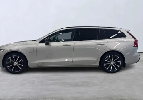 Volvo V60, 2025